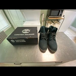 Timberland emerald green limited edition boots